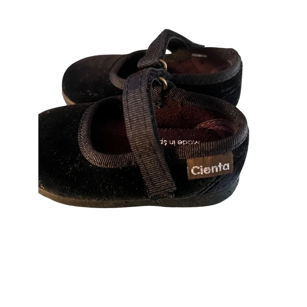 Cienta Spain Mary Jane Shoes -‎ Black Velvet Girls Ballet Flats, Size 3.5